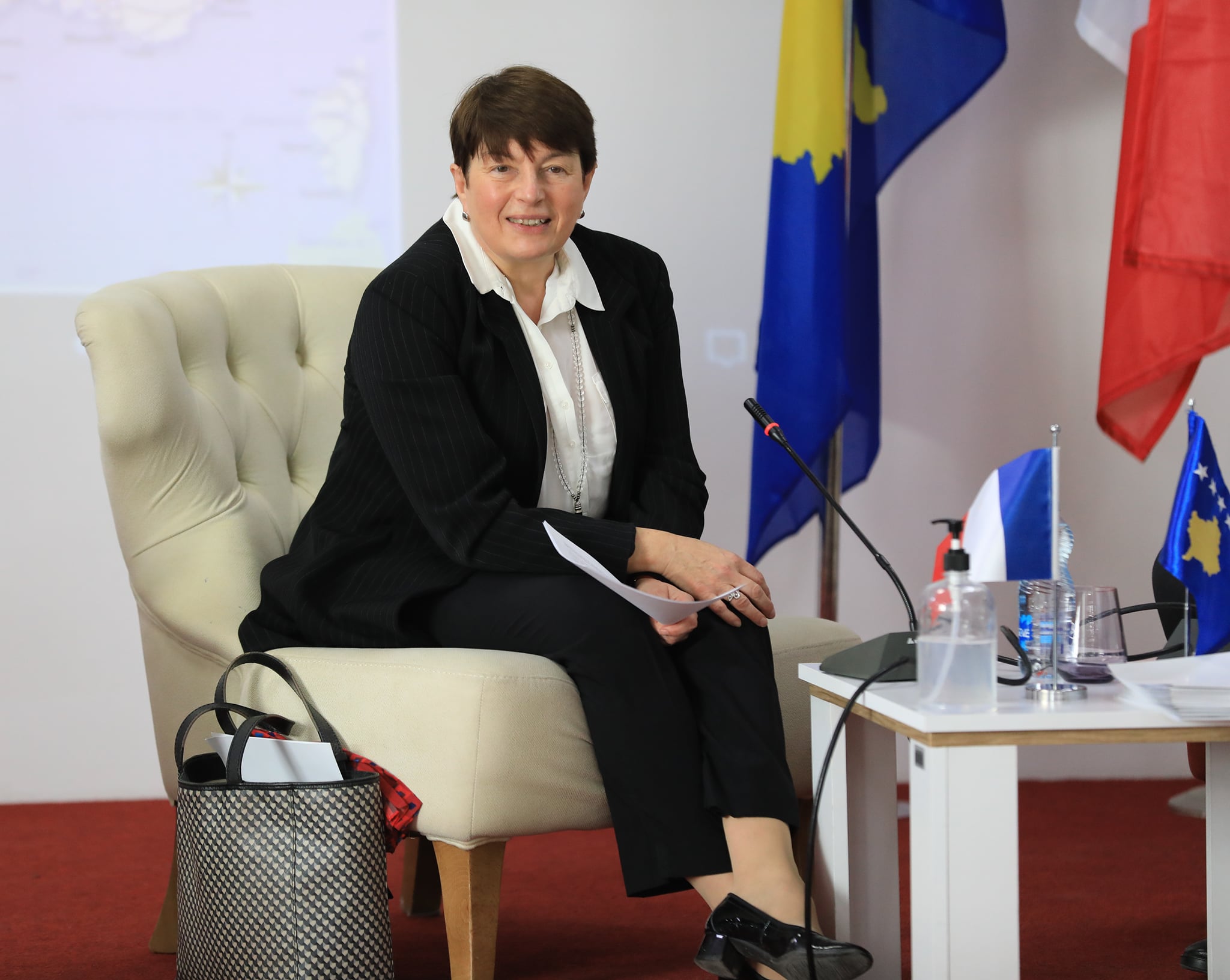 Ambassadrice de France à Pristina : Accord définitif entre Belgrade et Priština dans deux à trois ans